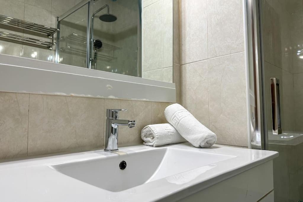 Luminoso Apartamento Turistico En Chamartin مدريد المظهر الخارجي الصورة